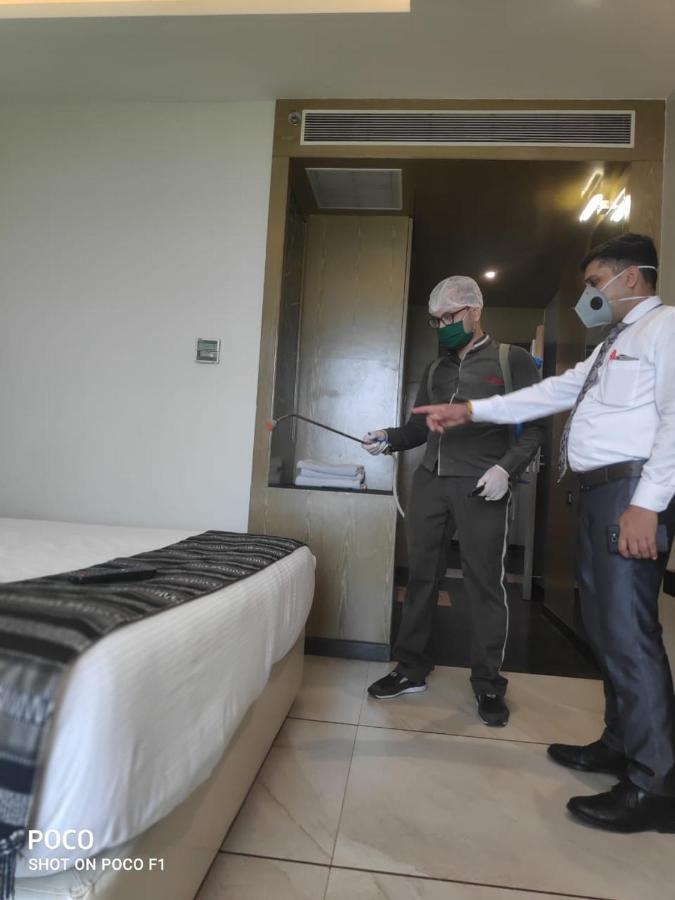 The Imperial Grand Hotel Ujjain Buitenkant foto