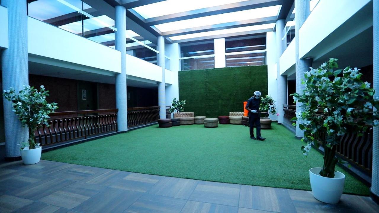 The Imperial Grand Hotel Ujjain Buitenkant foto